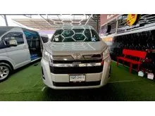 2020 Toyota Commuter 2.8 (ปี 19-30) Van