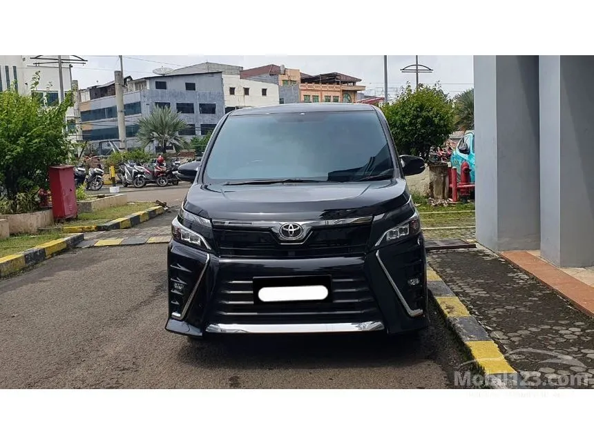 2019 Toyota Voxy MPV