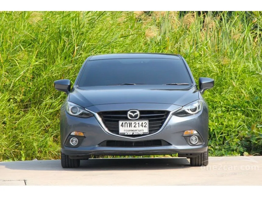 2015 Mazda 3 S Sports Hatchback