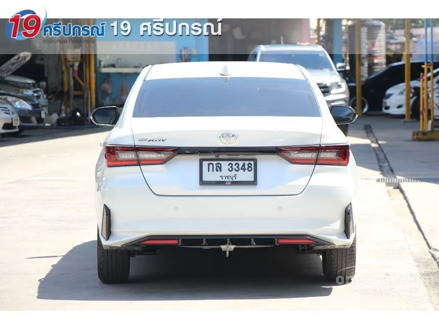 2023 Toyota Yaris Ativ Premium Luxury Sedan