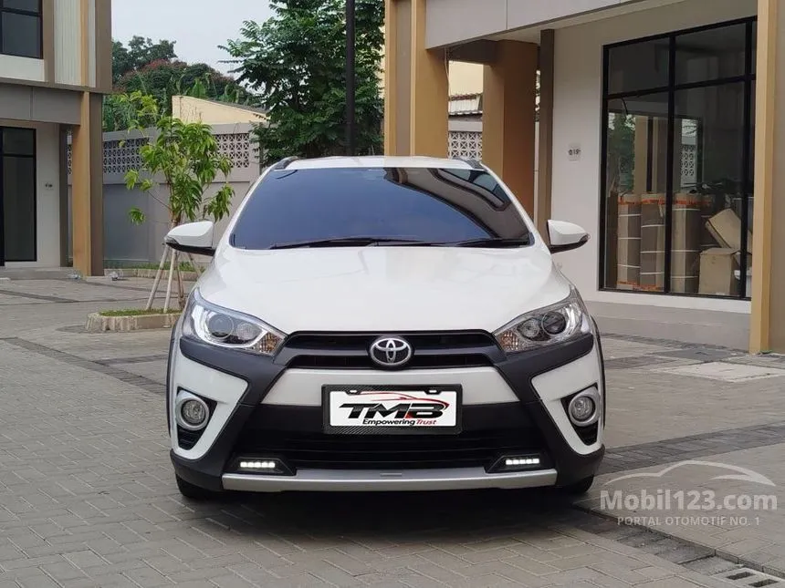 2017 Toyota Yaris TRD Sportivo Heykers Hatchback