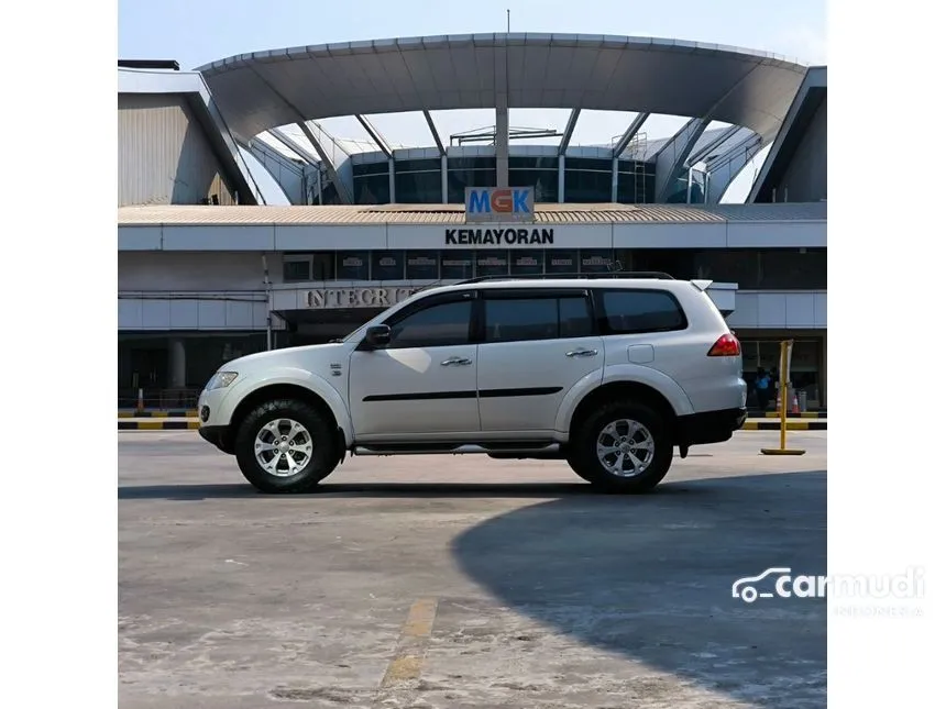 2012 Mitsubishi Pajero Sport Dakar SUV