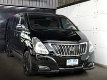 2016 Hyundai H-1 2.5 (ปี 08-17) Deluxe Van