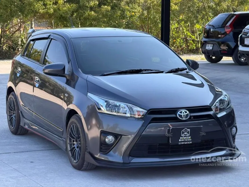 2016 Toyota YARIS J Hatchback