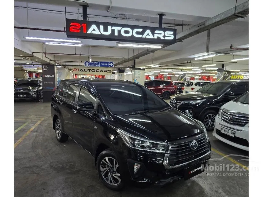 2022 Toyota Kijang Innova V Luxury MPV
