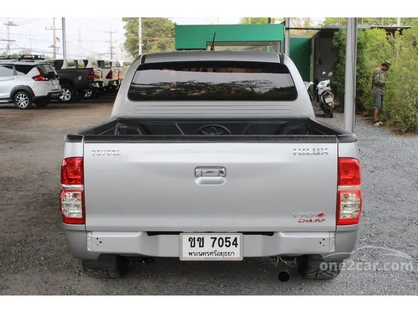 2014 Toyota Hilux Vigo J Pickup