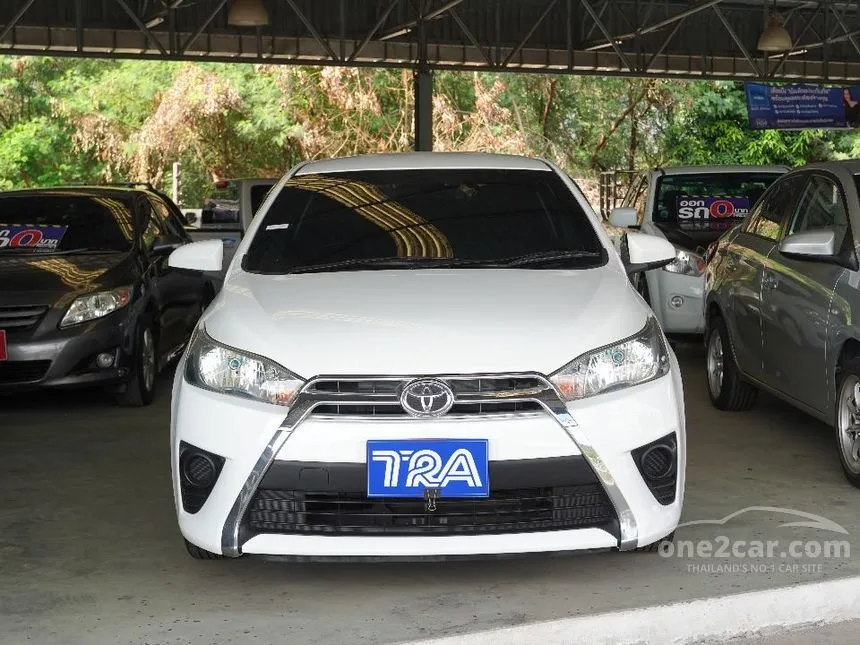 2013 Toyota YARIS E Hatchback