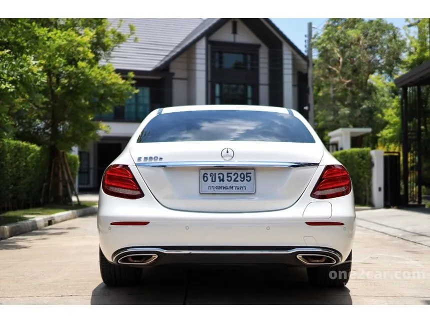 2019 Mercedes-Benz E350 e Avantgarde Sedan