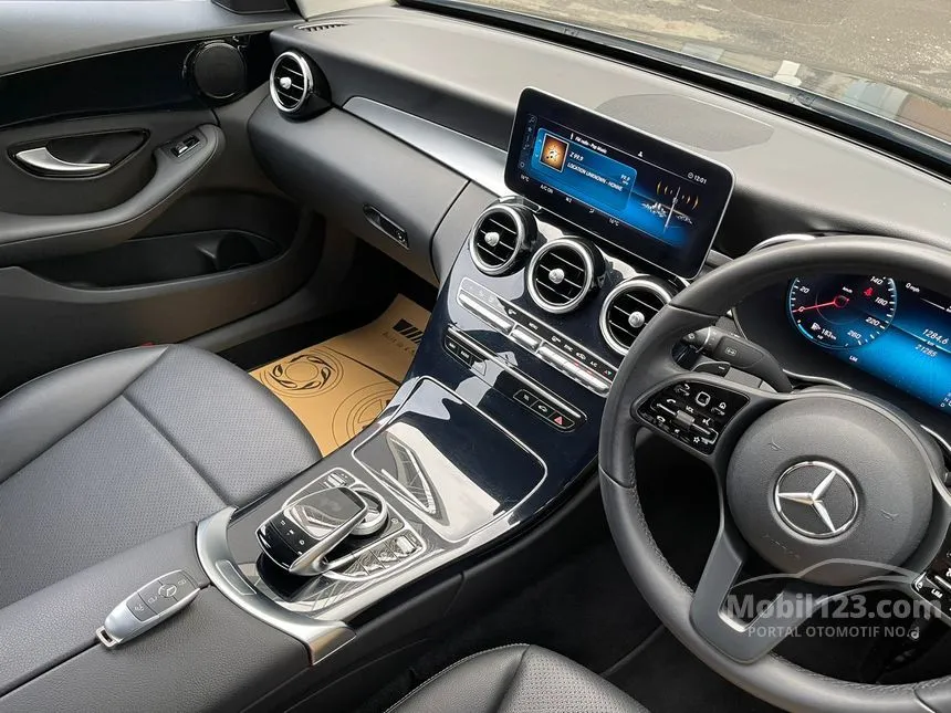 2019 Mercedes-Benz C180 Avantgarde Line Sedan