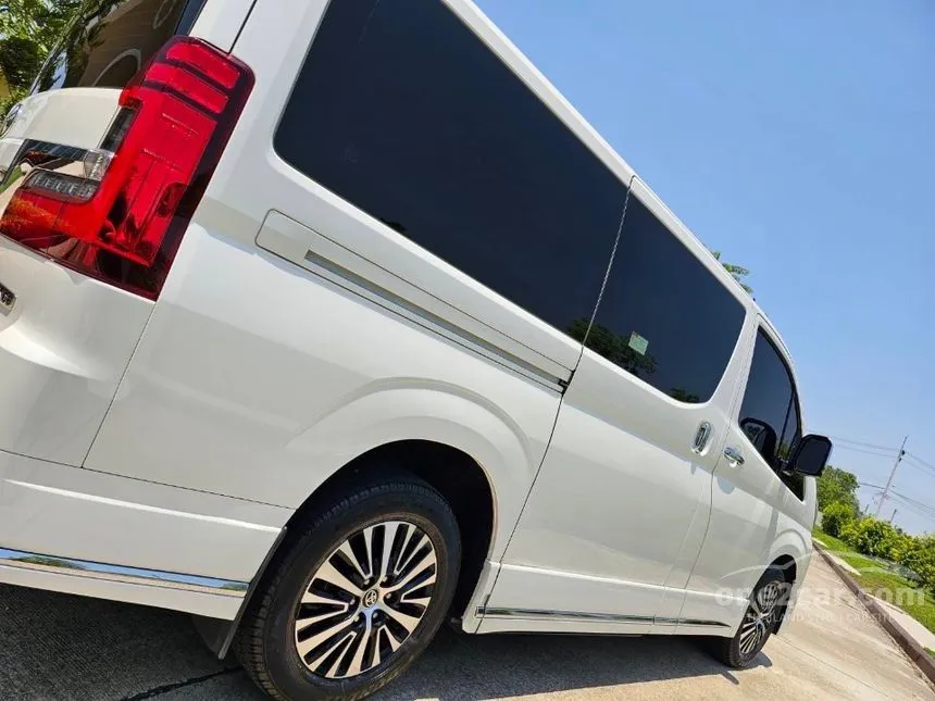 2019 Toyota Majesty Grande Van