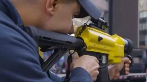 Polisi New York Punya Pistol Penembak GPS, Mobil Dijamin Susah Kabur!
