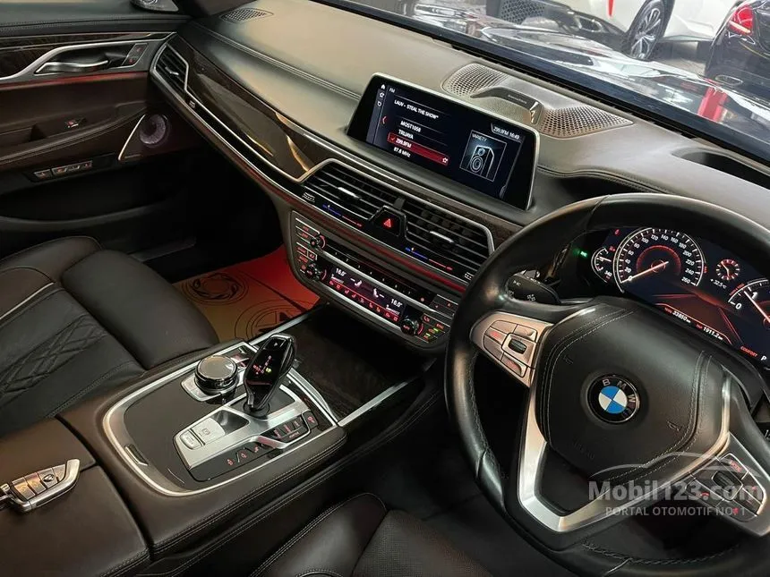2018 BMW 740Li Sedan