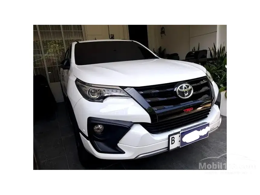 2019 Toyota Fortuner VRZ TRD 4X2 SUV