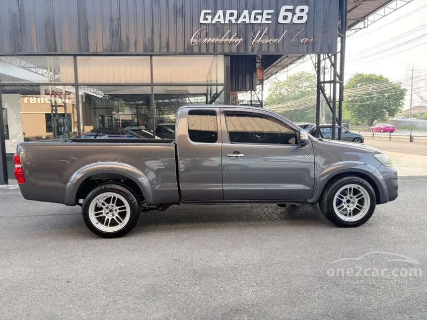 2014 Toyota HILUX VIGO Champ E Smart Cab Pickup