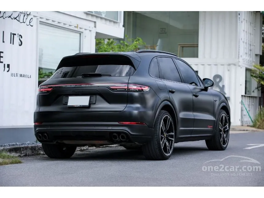 2023 Porsche CAYENNE E-Hybrid SUV