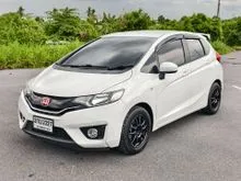 2014 Honda JAZZ 1.5 (ปี 14-22) V+ Hatchback