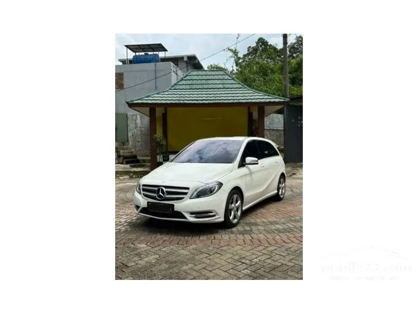 Jual Mobil Mercedes-Benz B200 2013 Sport 1.6 Di Jawa Barat Automatic ...