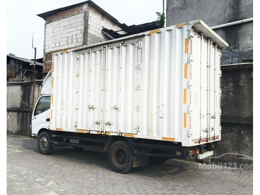 2021 Hino Dutro 130 HD Truck