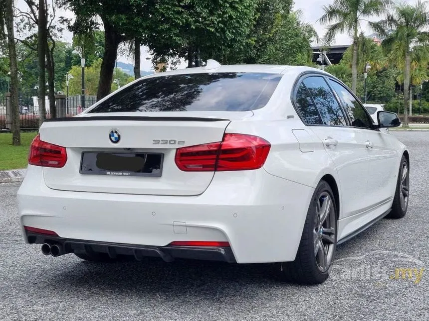 2019 BMW 330e M Sport Sedan