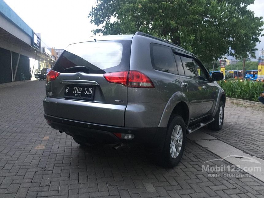  Jual  Mobil  Mitsubishi Pajero Sport 2021 Exceed 2 5 di Jawa  