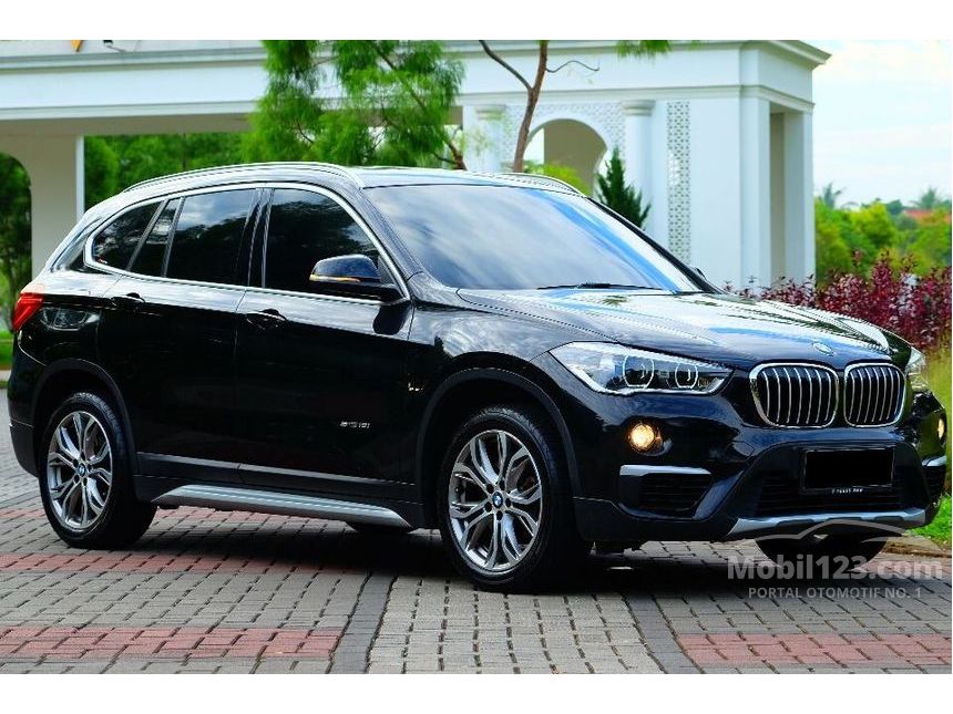  Jual  Mobil BMW  X1  2022 sDrive18i xLine 1 5 di DKI Jakarta 