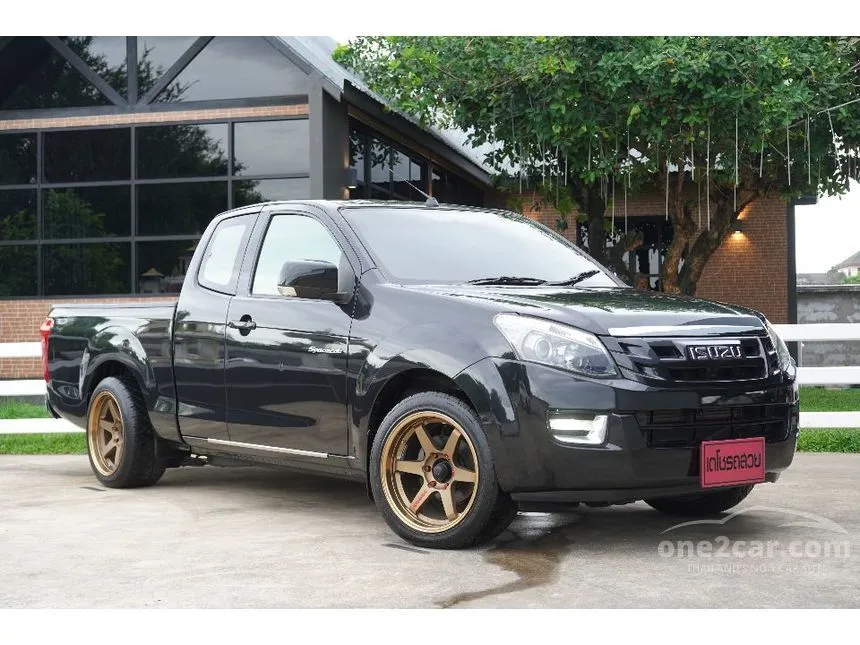 2014 Isuzu D-MAX Z Space Cab Pickup