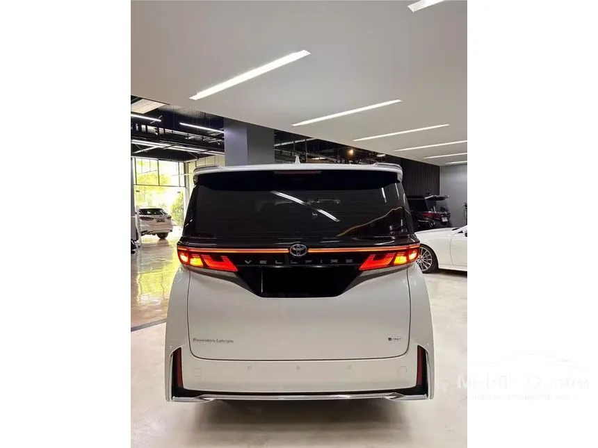 2025 Toyota Vellfire HEV VIP (Non Premium Color) MPV
