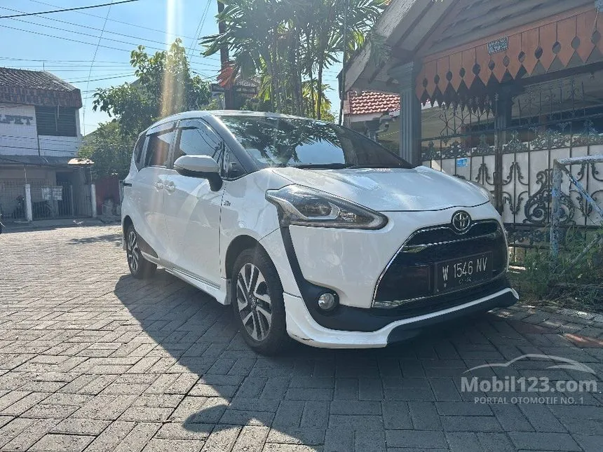 Jual Mobil Toyota Sienta 2019 Q 1.5 di Jawa Timur Automatic MPV Putih Rp 190.000.000