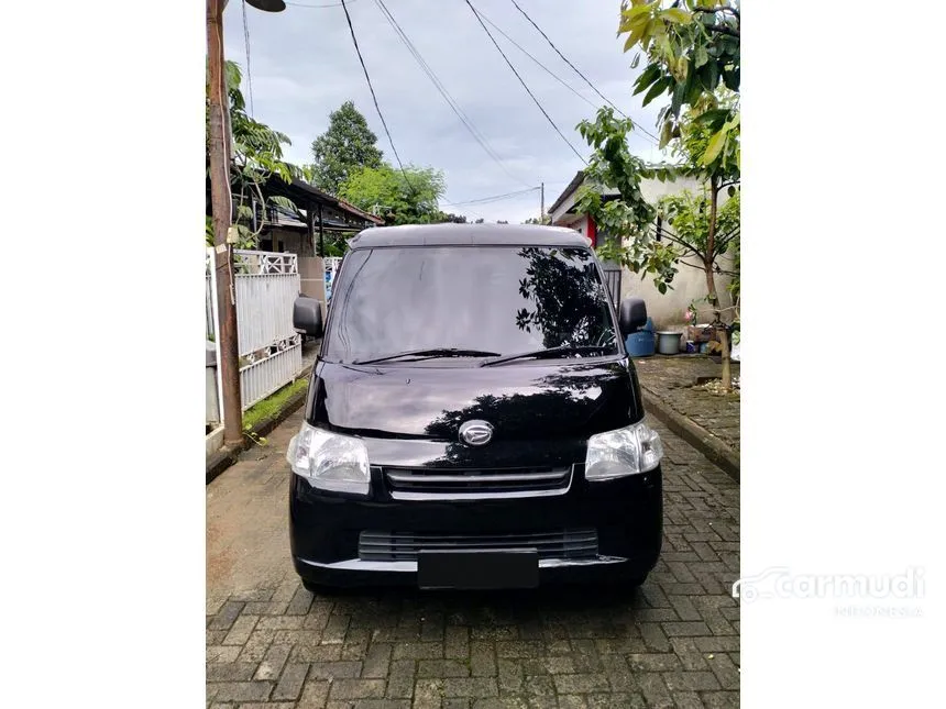 2019 Daihatsu Gran Max Mini Bus D Van