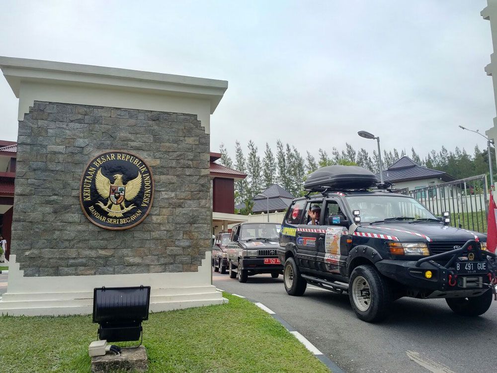Rombongan Toyota Journey Kemerdekaan 3 Negara Tiba di Brunei Darussalam