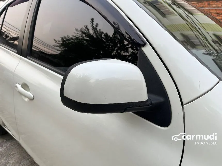 2015 Nissan March XS Hatchback