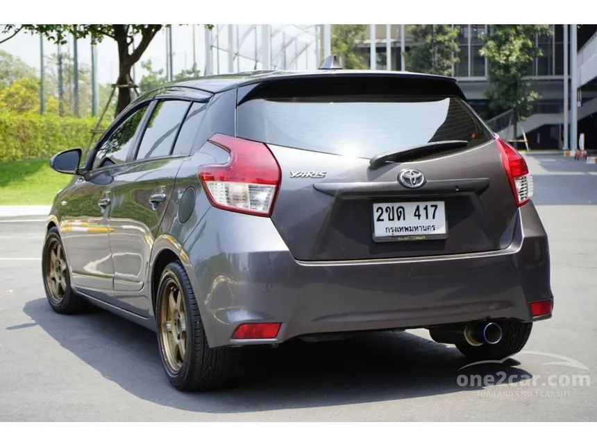 2014 Toyota YARIS J Hatchback