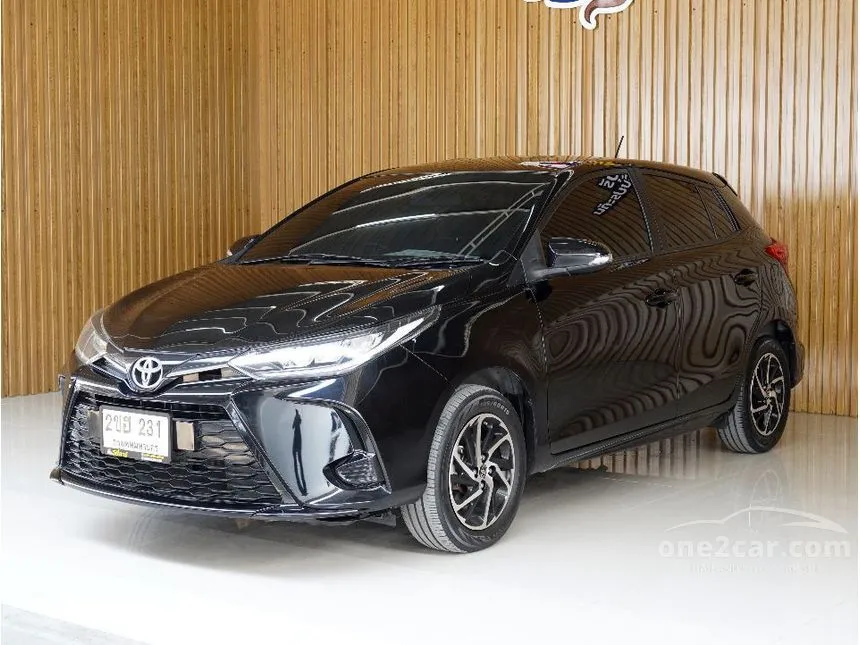 2021 Toyota YARIS Sport Hatchback