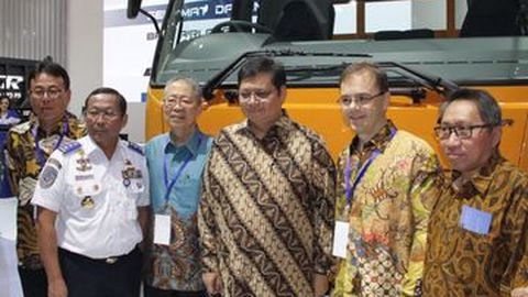 Buka GIICOMVEC, Menperin Airlangga Sebut Golkar Secara Implisit