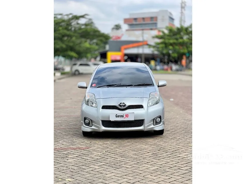 2012 Toyota Yaris S Limited Hatchback