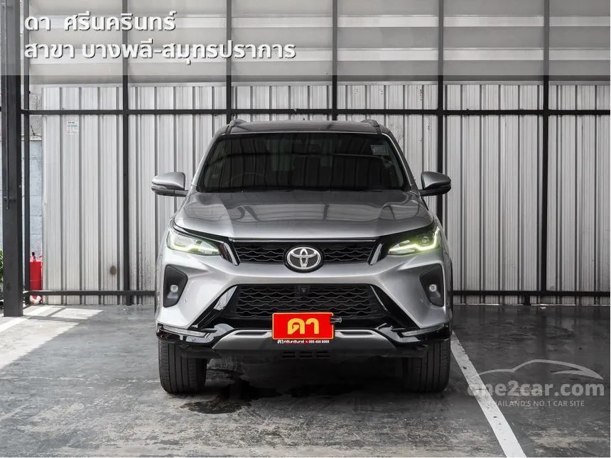 2022 Toyota FORTUNER Leader V SUV