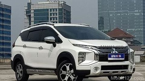 Harga Mitsubishi Xpander Cross AT 2021 Bekas Merosot Rp21,5 Juta