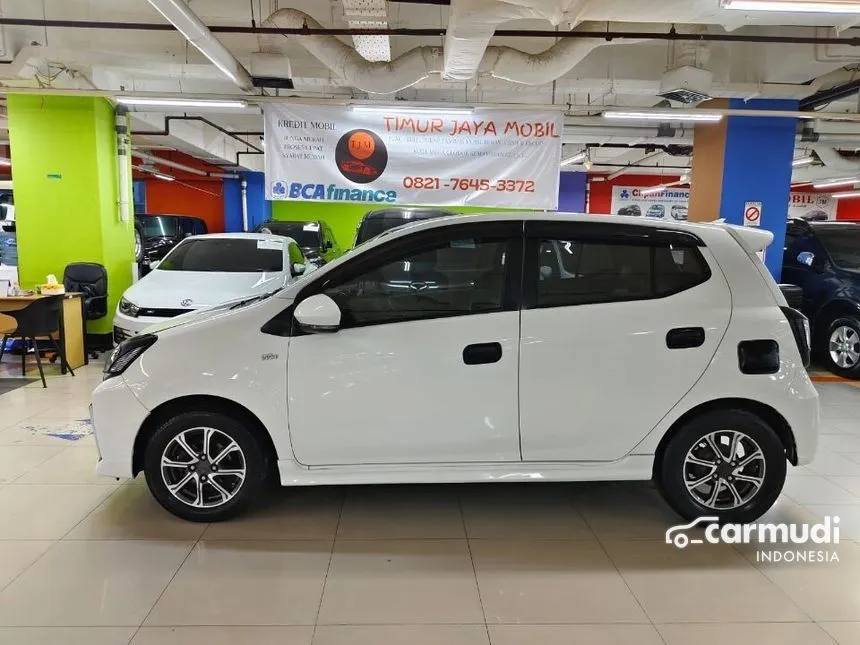 2021 Daihatsu Ayla R Hatchback