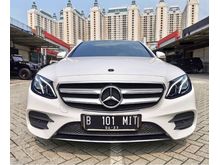 2017 Mercedes-Benz E300 2.0 AMG Line Sedan 2018 KM 8rb ANTIK
