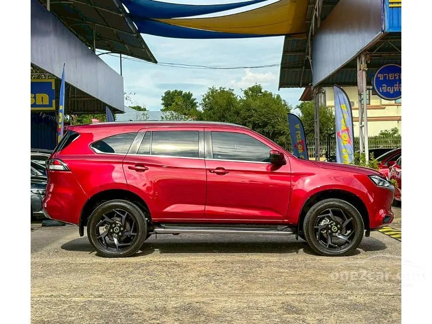 2023 Isuzu MU-X Ultimate SUV