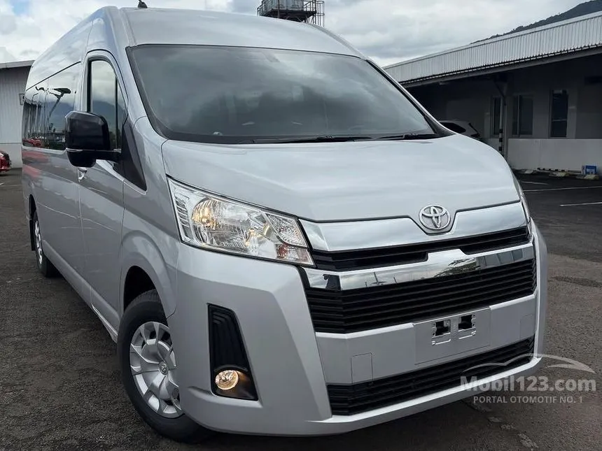 2025 Toyota Hiace Premio Van