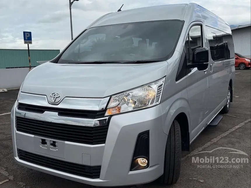 2025 Toyota Hiace Premio Van