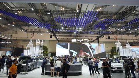BYD Catat Rekor Penjualan Global dan Dominasi Pasar Mobil Listrik Nasional, Siap Geber GIIAS 2025
