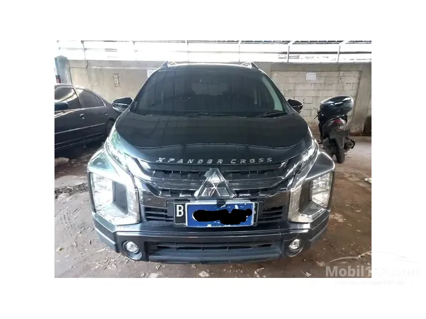 2021 Mitsubishi Xpander Cross Rockford Fosgate Black Edition MPV