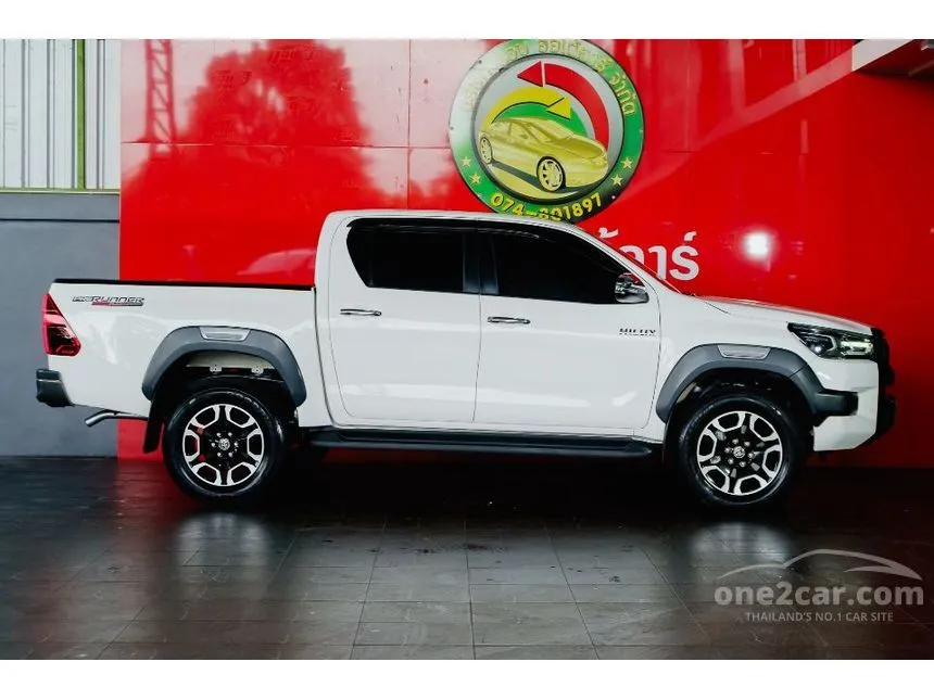 2023 Toyota Hilux Revo Prerunner Mid Pickup