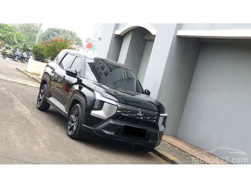 2025 Mitsubishi Destinator GLS SUV