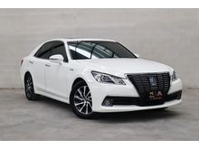 2013 Toyota Crown 2.5 (ปี 13-17) Hybrid Royal Saloon Sedan AT