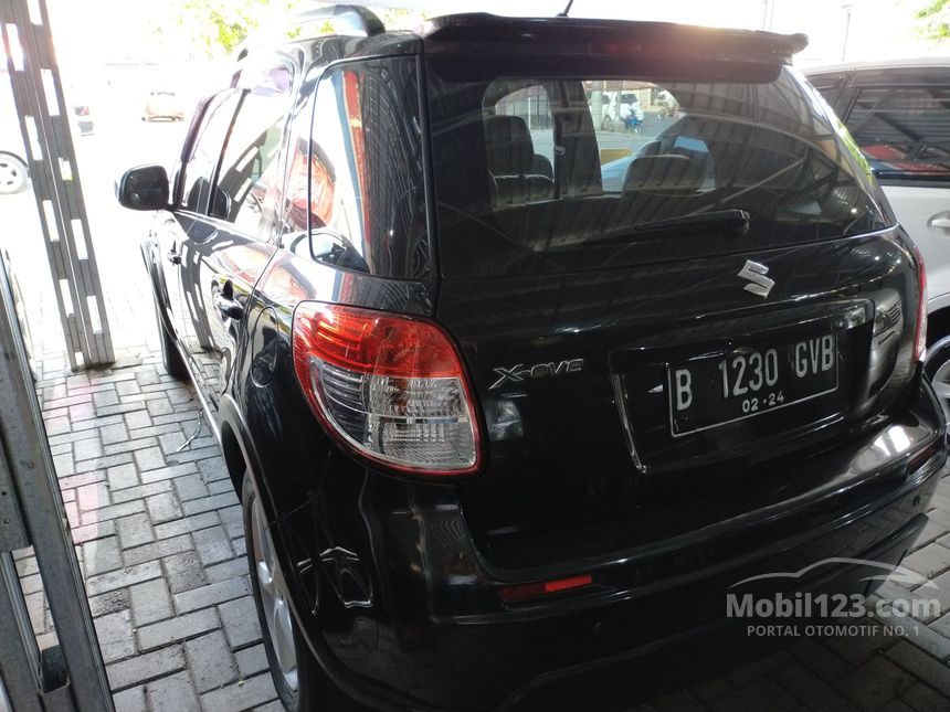 Jual Mobil  Suzuki SX4 2009 Cross Over  1 5 di Jawa  Tengah  