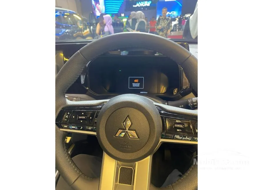 2025 Mitsubishi Destinator GLS SUV