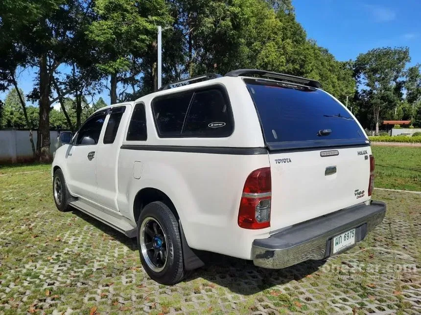 2013 Toyota Hilux Vigo E Pickup